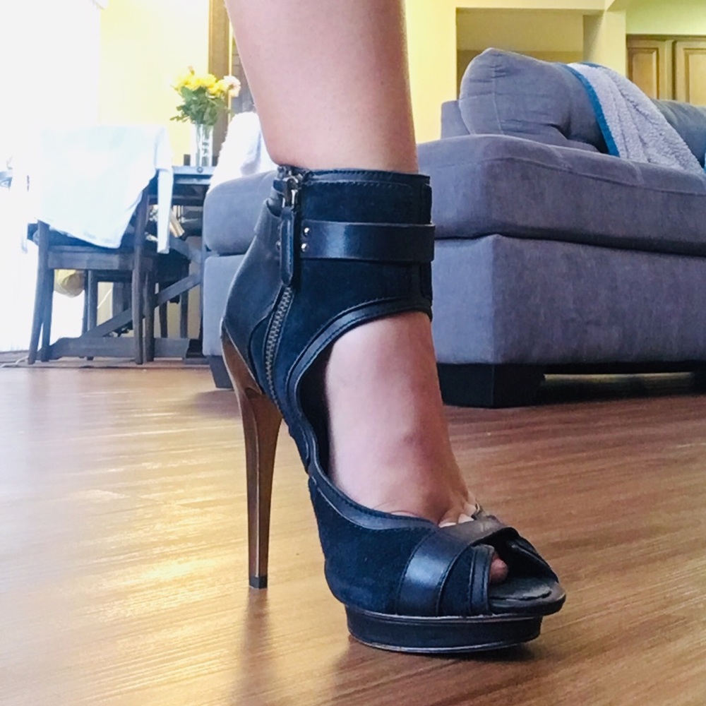 BCBG MAXAZRIA Runway Edition Suede 6-inch Heels